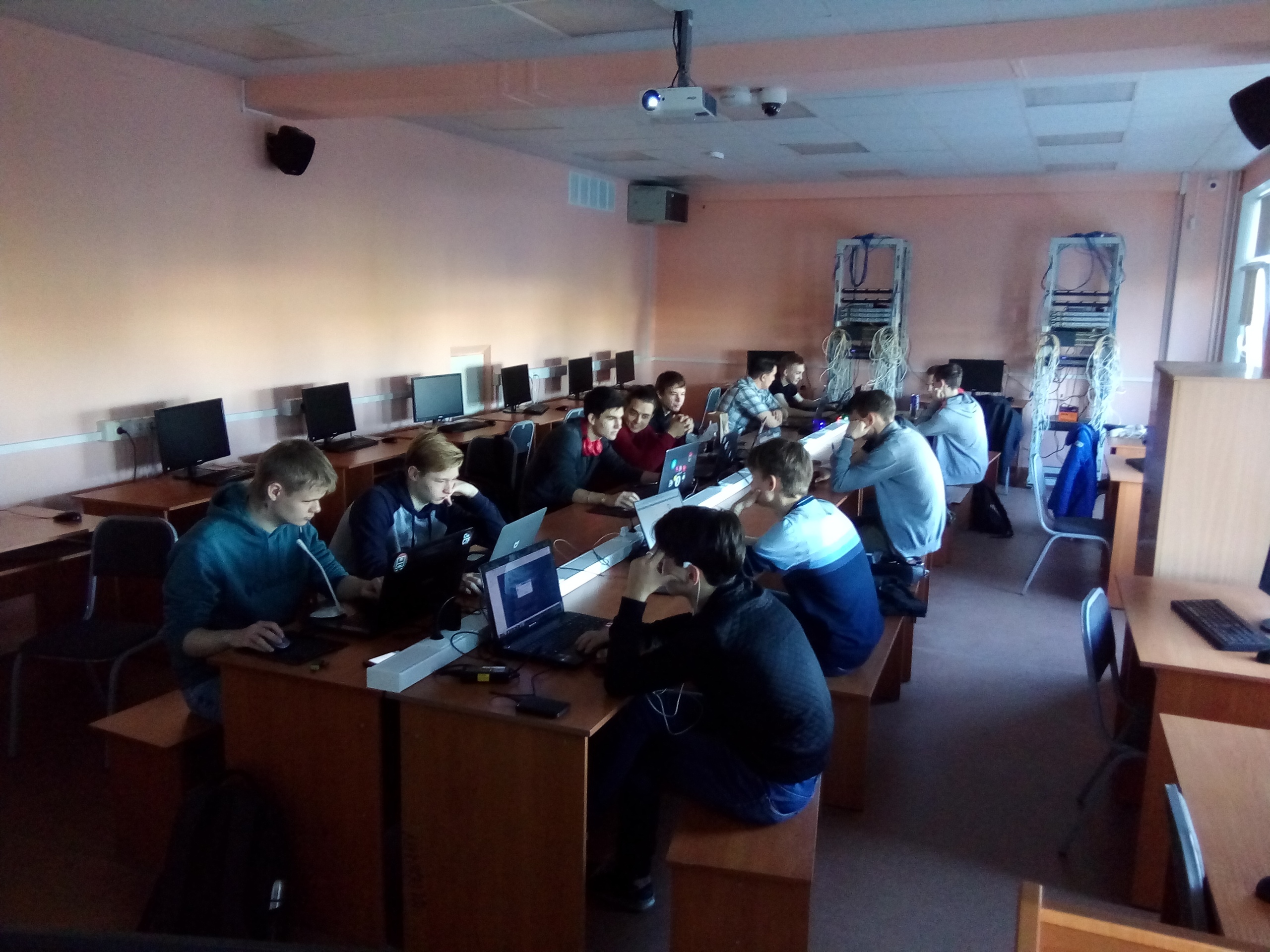 Введите название изображения OATCTF-2018