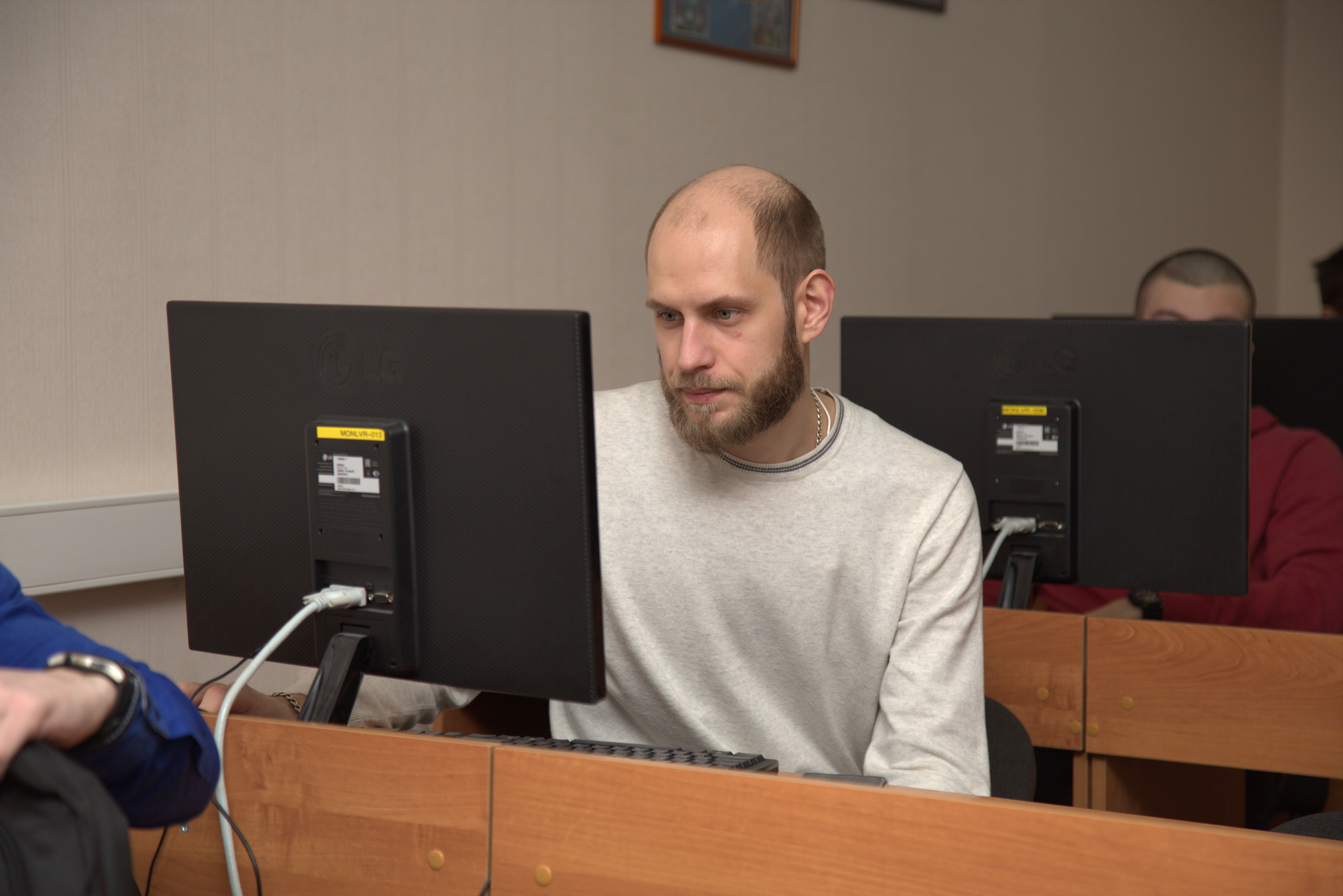 Введите название изображения VrnCTF-2019
